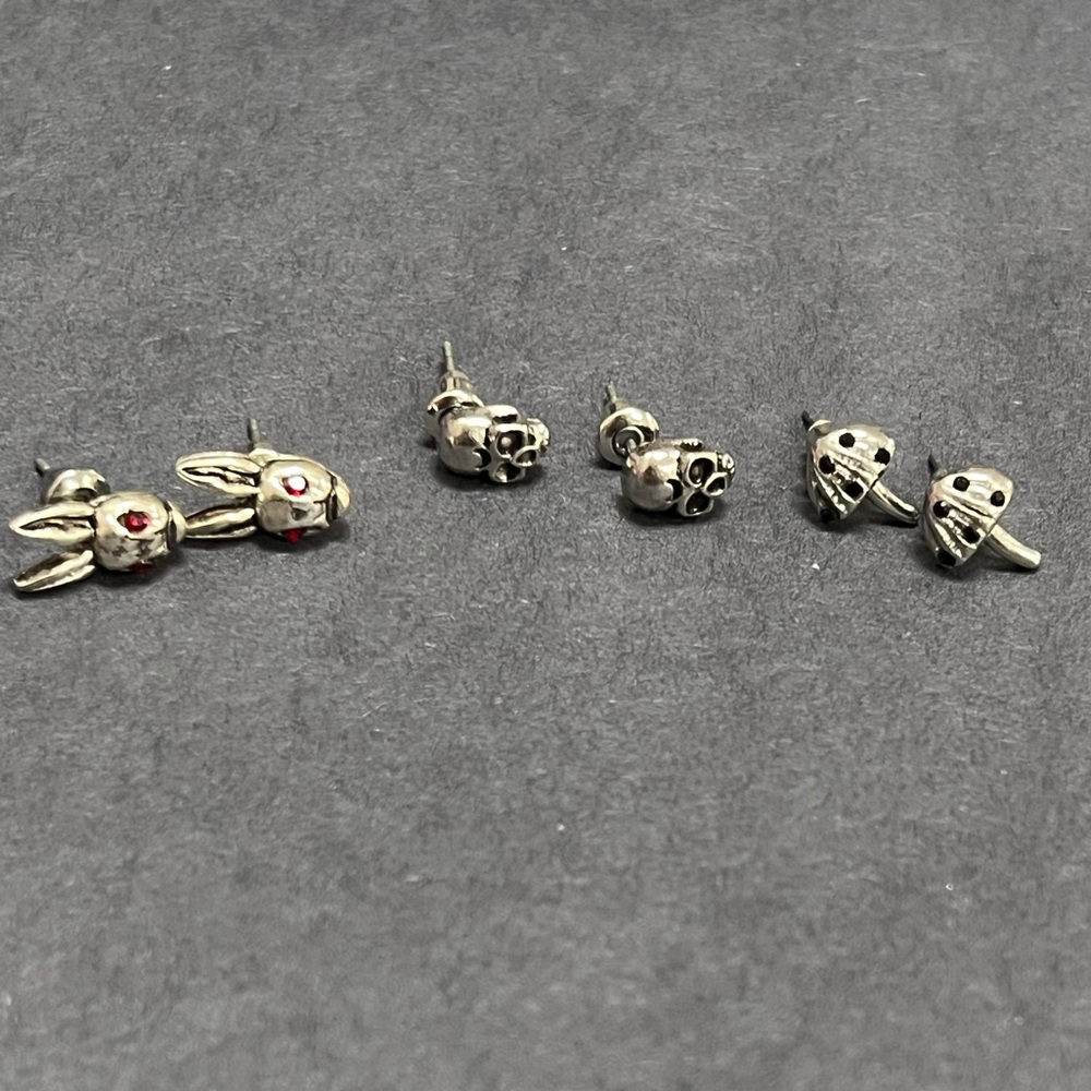Silver Skull Stud Earrings